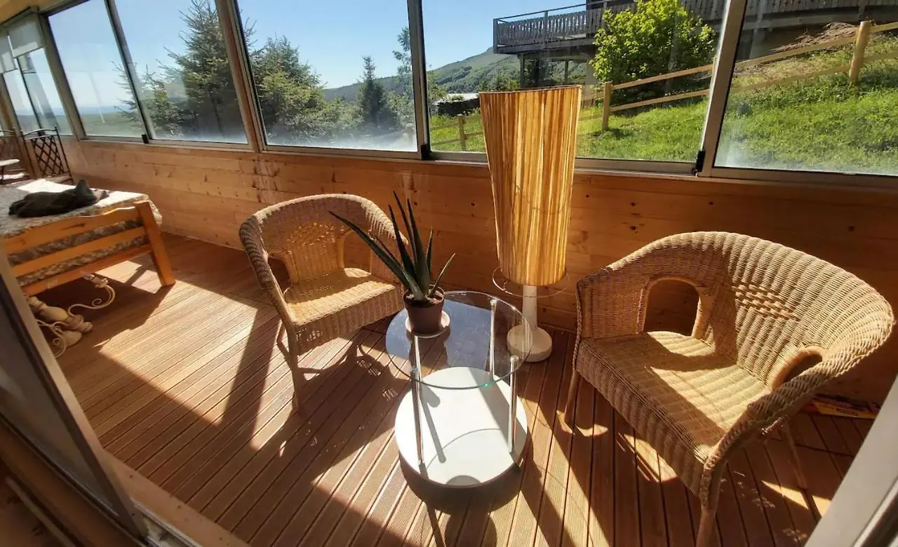 Superbe Appartement Avec Loggia Super Besse